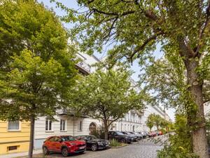 Midcity Life - Sanierte Wohnung mit Terrasse und Privatgarten zwischen Naturkundemuseum & Torstraße