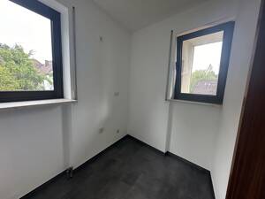 Modernisierte 1-ZW mit Balkon und neuem Badezimmer in Versbach ab dem 01.09.2026! – 97078 Würzburg – Vorschaubild 5