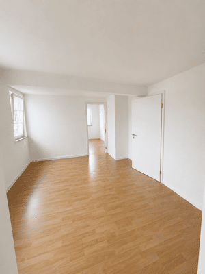 Frisch renovierte 4-Zimmer-Wohnung im Herzen von Öhringen – 74613 Öhringen – Vorschaubild 5
