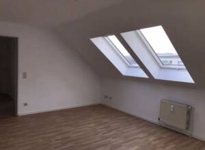 Die Dachgeschoss Wohnung liegt gut angebunden am Remberg in Hagen. – 58093 Hagen – Vorschaubild 4
