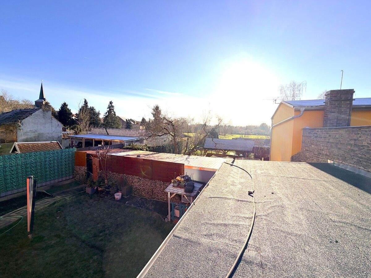 Modern saniertes Einfamilienhaus mit viel Platz, Doppelgarage, Stadtlage und Dachterrassen-Potenzial – Jüterbog – Vorschaubild 3