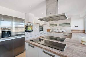 Tolles Penthouse mit großer Dachterrasse, eigenem Schwimmbad im Keller und Sauna – 47226 Duisburg – Vorschaubild 9