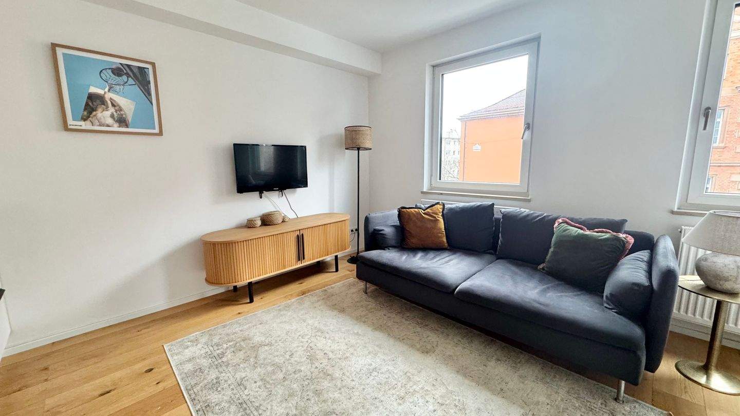 Johannis ! Moderne, helle, voll möblierte 1-ZW mit 28 m², Einbauküche,1.OG mit Aufzug – Nürnberg – Vorschaubild 4