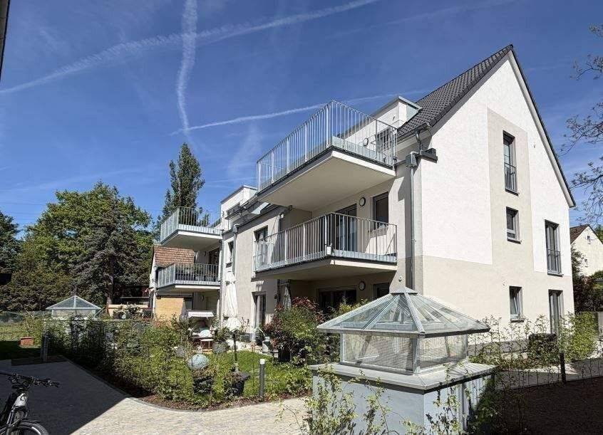 Erstbezug in Wiesbaden – Exklusive 3-Zimmer-Neubauwohnung mit Sonnenbalkon, Tageslichtbad und Gäste-WC – Wiesbaden – Vorschaubild 4