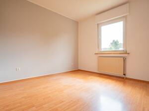 Ruhig gelegenes Einfamilienhaus mit Garage und Garten in gewachsener Wohnlage von Bielefeld-Ummeln! – 33649 Bielefeld – Vorschaubild 5