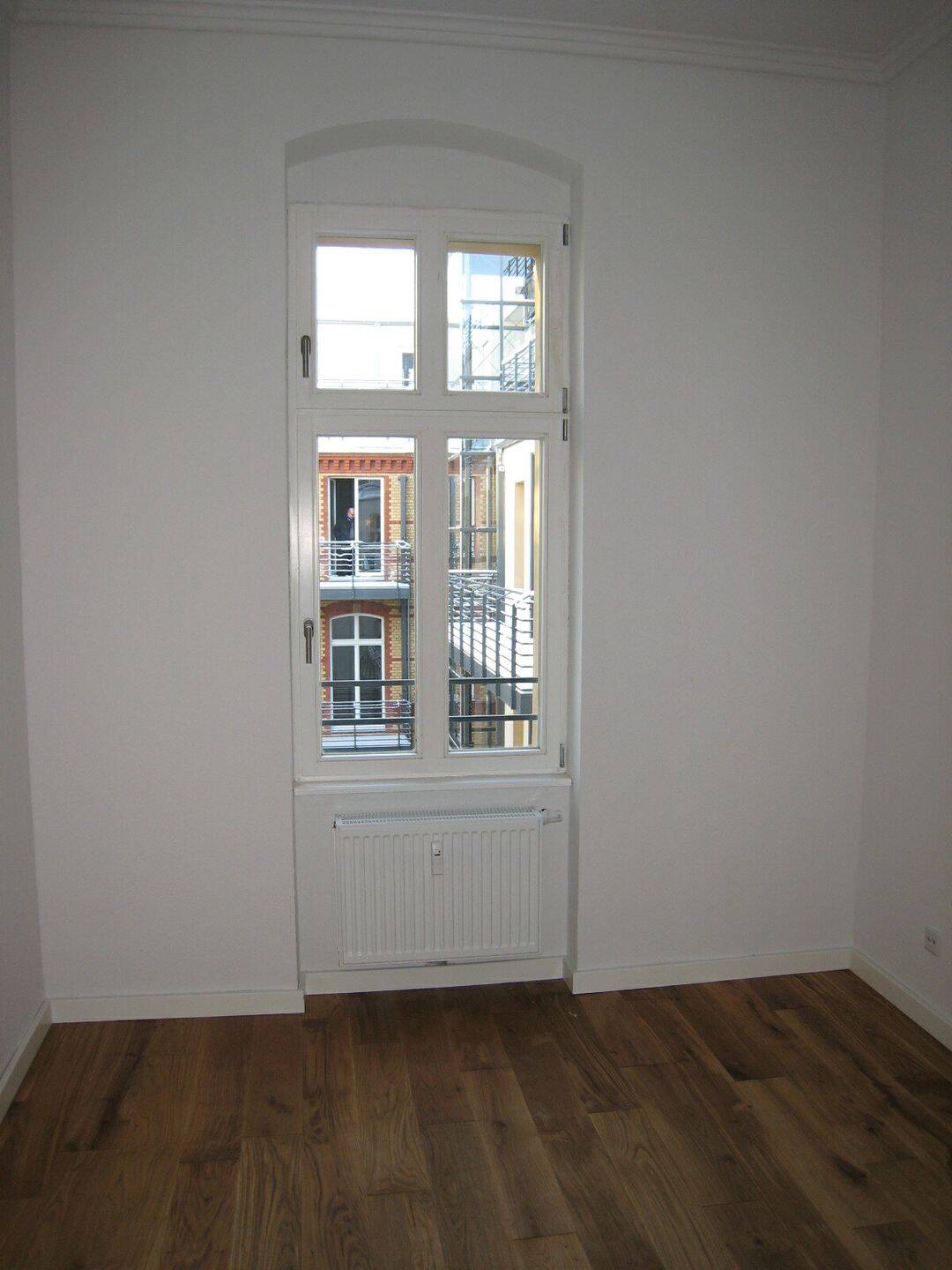 Altbaueleganz an der Warschauer Straße - 3 Zimmer mit Aufzug und Tiefgarage – Berlin – Vorschaubild 4