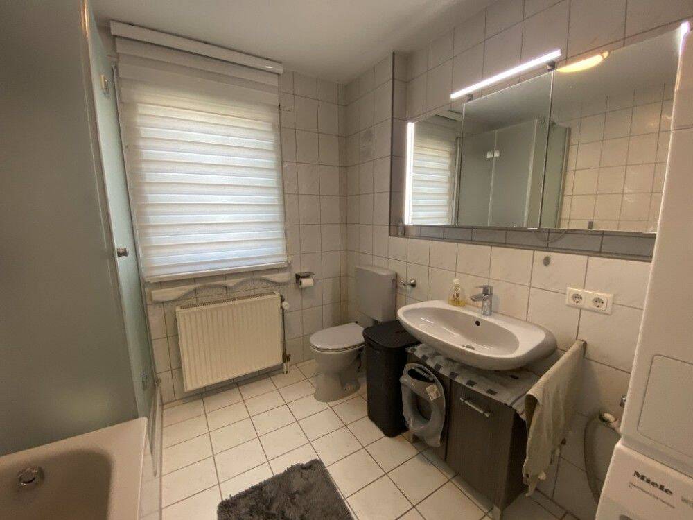 3 plus 1 .... Terrassenwohnung mit großem Hobbyraum ... – Nürnberg – Vorschaubild 3