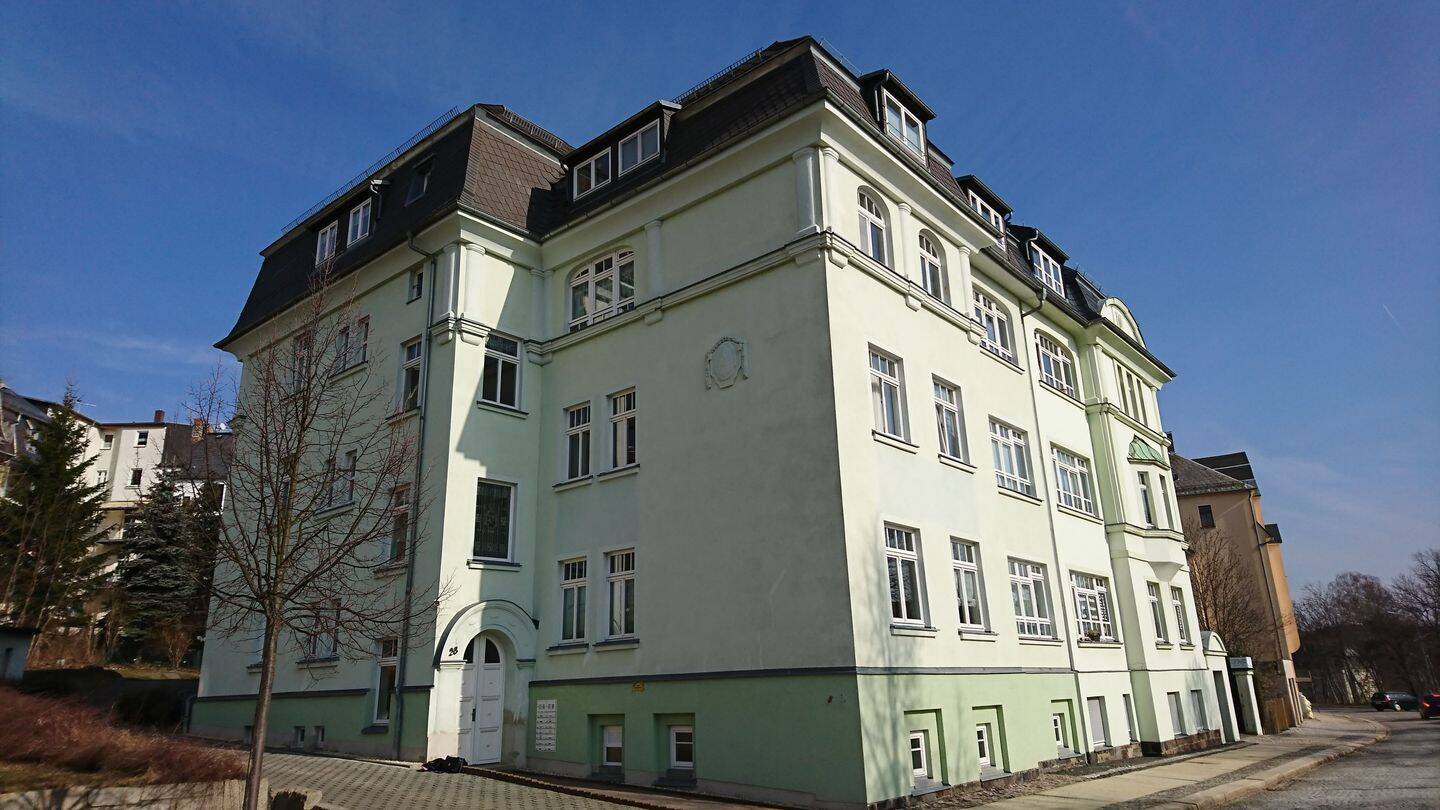 Bezugs- und provisionsfreie 2-Zimmer-ETW im Jugendstilhaus mit Balkon und Stellplatz