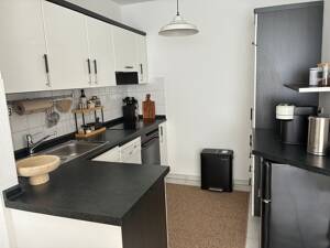 Vollmöblierte Maisonette-Wohnung mit umzäuntem Privatgarten, Terrasse, Keller/Hobbyraum&Pkw-Stellpl. – 42897 Remscheid – Vorschaubild 3