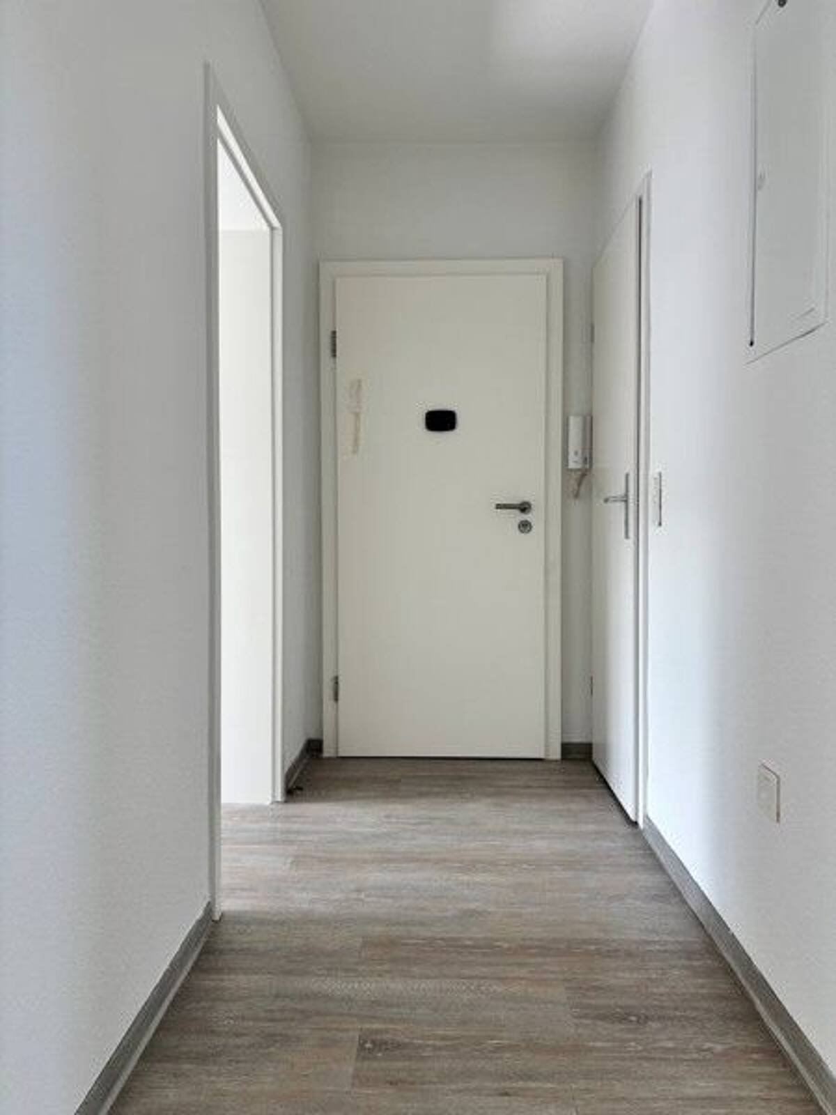 TOP renoviert: 3-Zimmer Wohnung in Do-Rahm mit weitläufigen Balkon – 44369 Dortmund – Bild 1 von 9