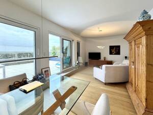 Komfortabel auf einer Ebene und Aufzug in Ihre Wohnung - niemand schaut rein - grandioser Fernblick – 55130 Mainz – Vorschaubild 4