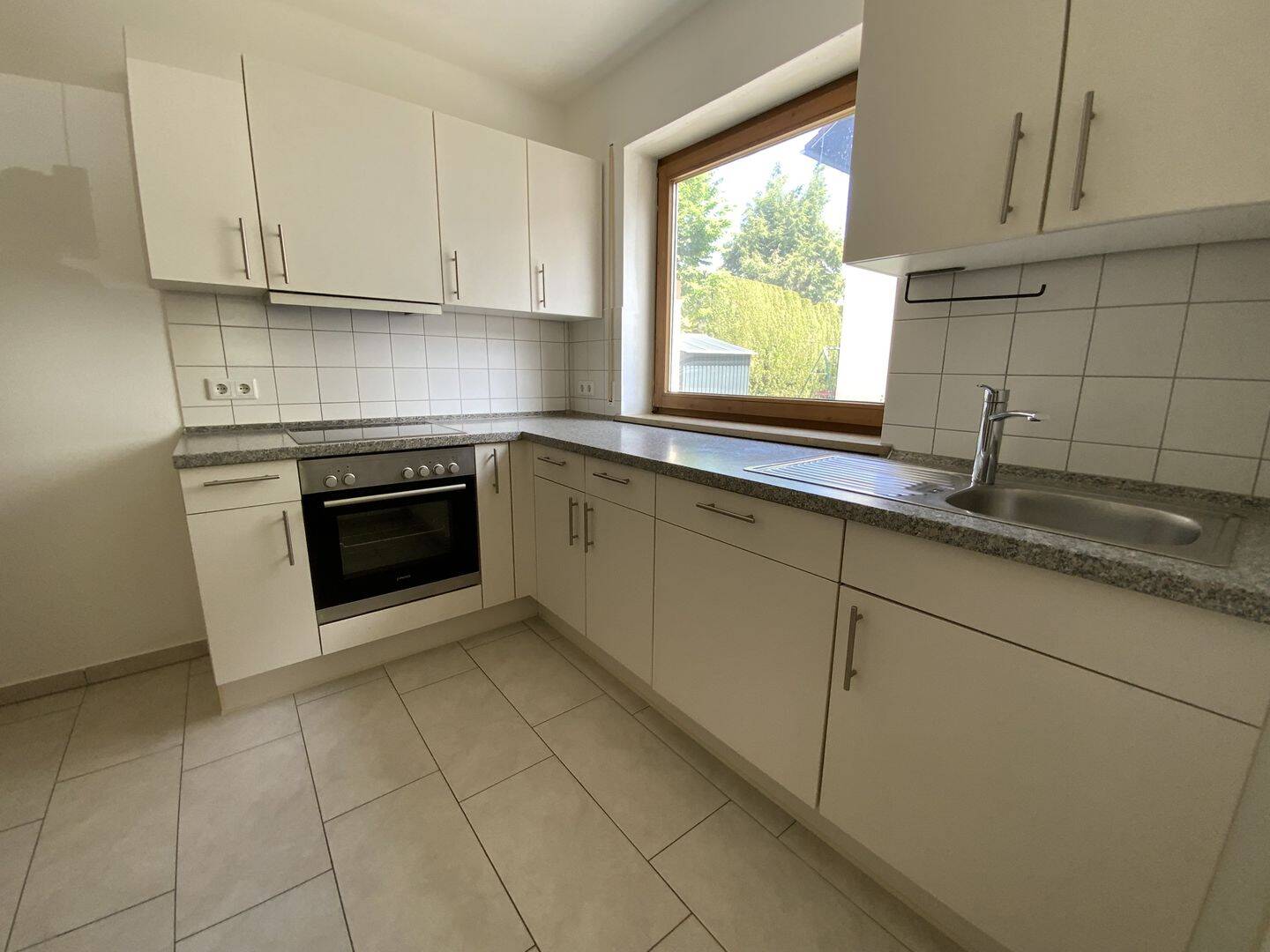 2-Zimmer-Erdgeschosswohnung in Ingolstadt-West - Zentral, Sonnig, Modern! – Ingolstadt – Vorschaubild 9