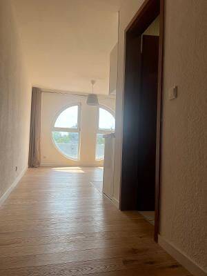 ...mit Blick über die Dächer. Zentral und dennoch ruhig gelegenes 1- Zimmer Apartment - Nähe Nauwieser Viertel – 66111 Saarbrücken – Vorschaubild 4