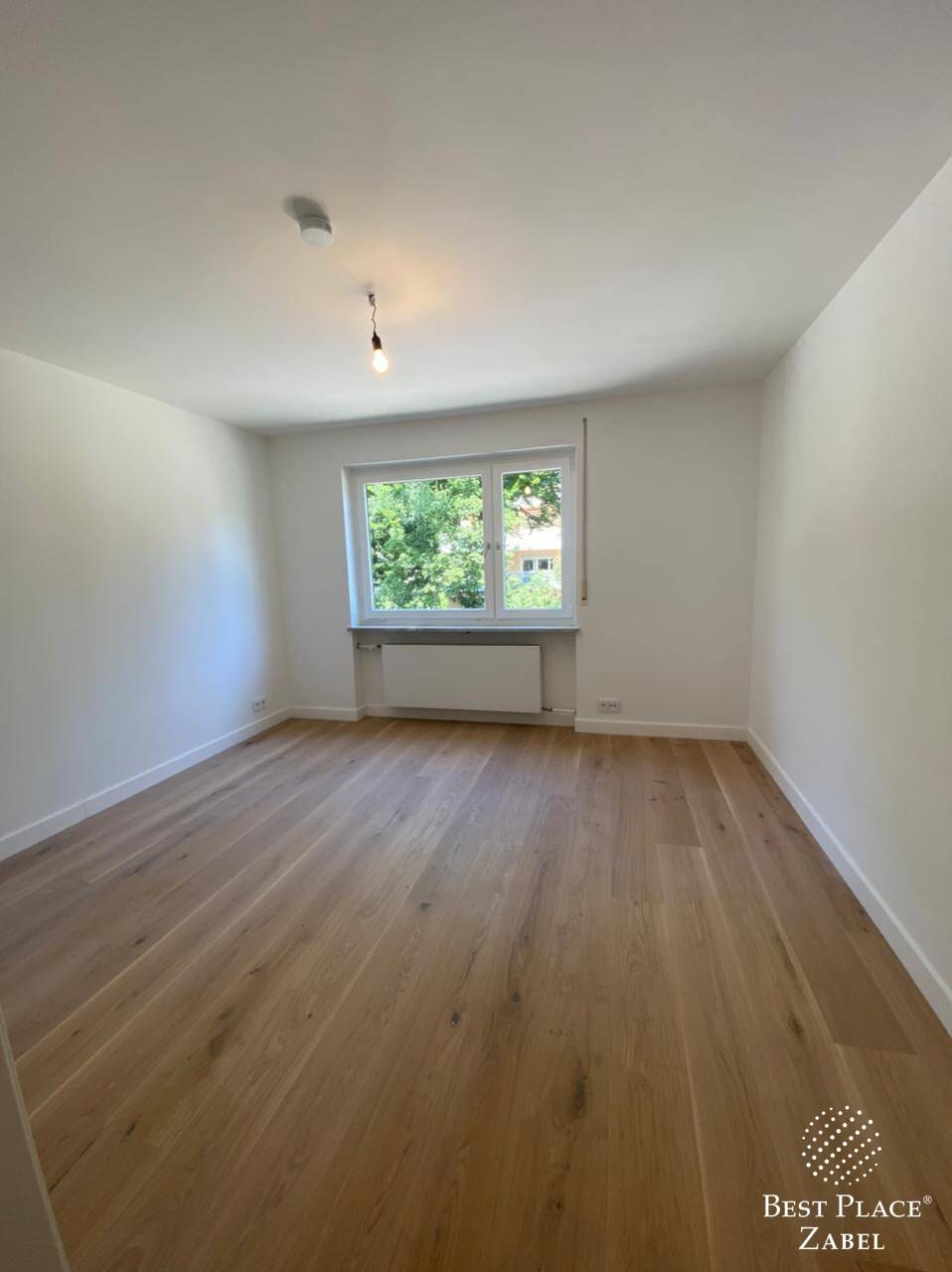 Einmalige Gelegenheit: Gut geschnittene und sanierte 3-Zimmer-Wohnung in Bestlage Harlaching – München – Vorschaubild 2