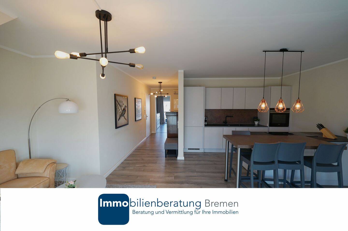 Möblierte 2-Zimmer Wohnung mit zwei Balkonen