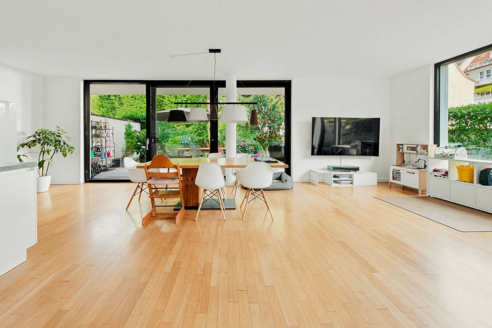Erdgeschosswohnung in 50933 Köln mit 150 m² kaufen