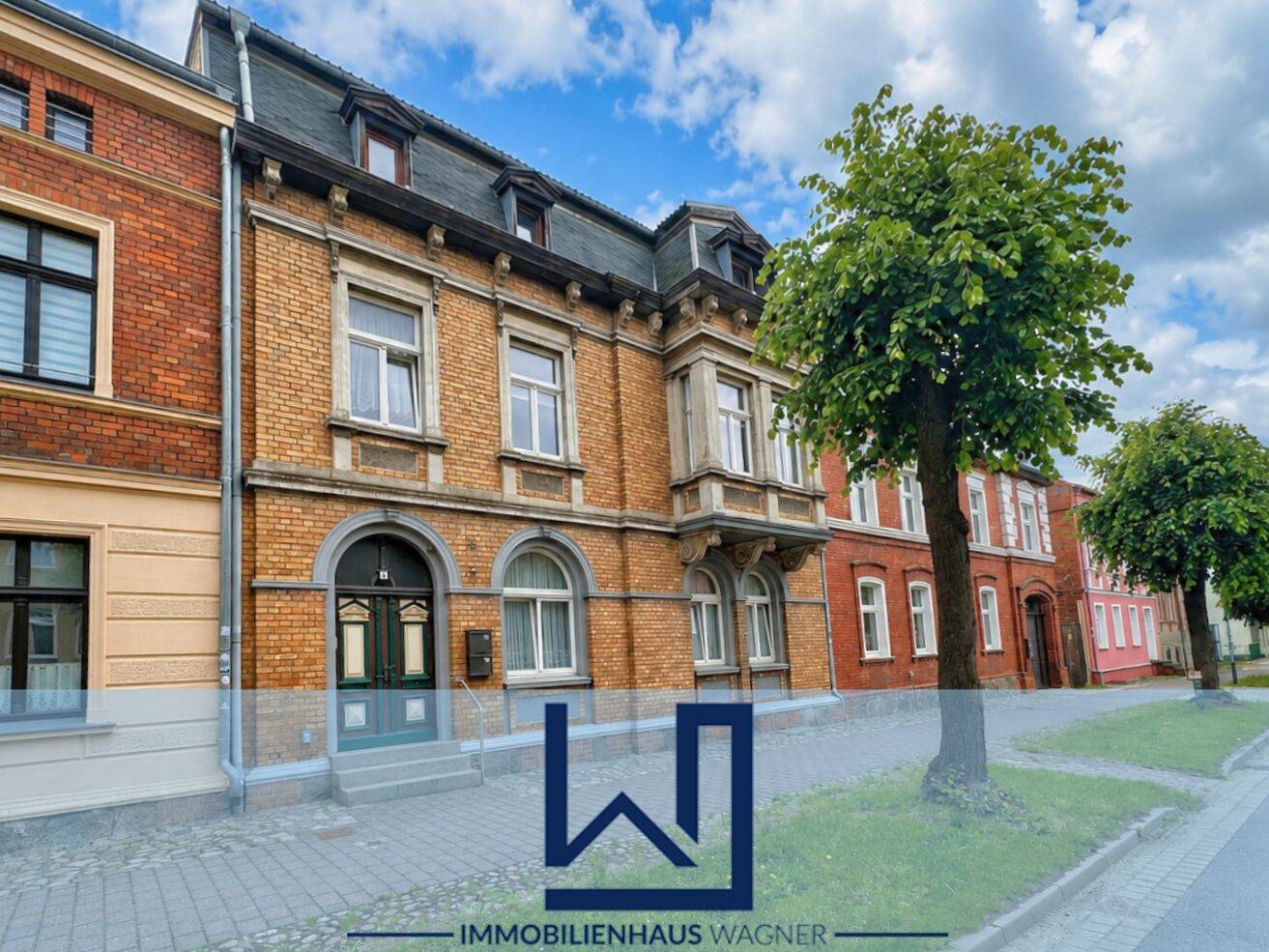 Selbstnutzung oder Kapitalanlage: 3-Parteien-Haus in zentraler Wohnlage