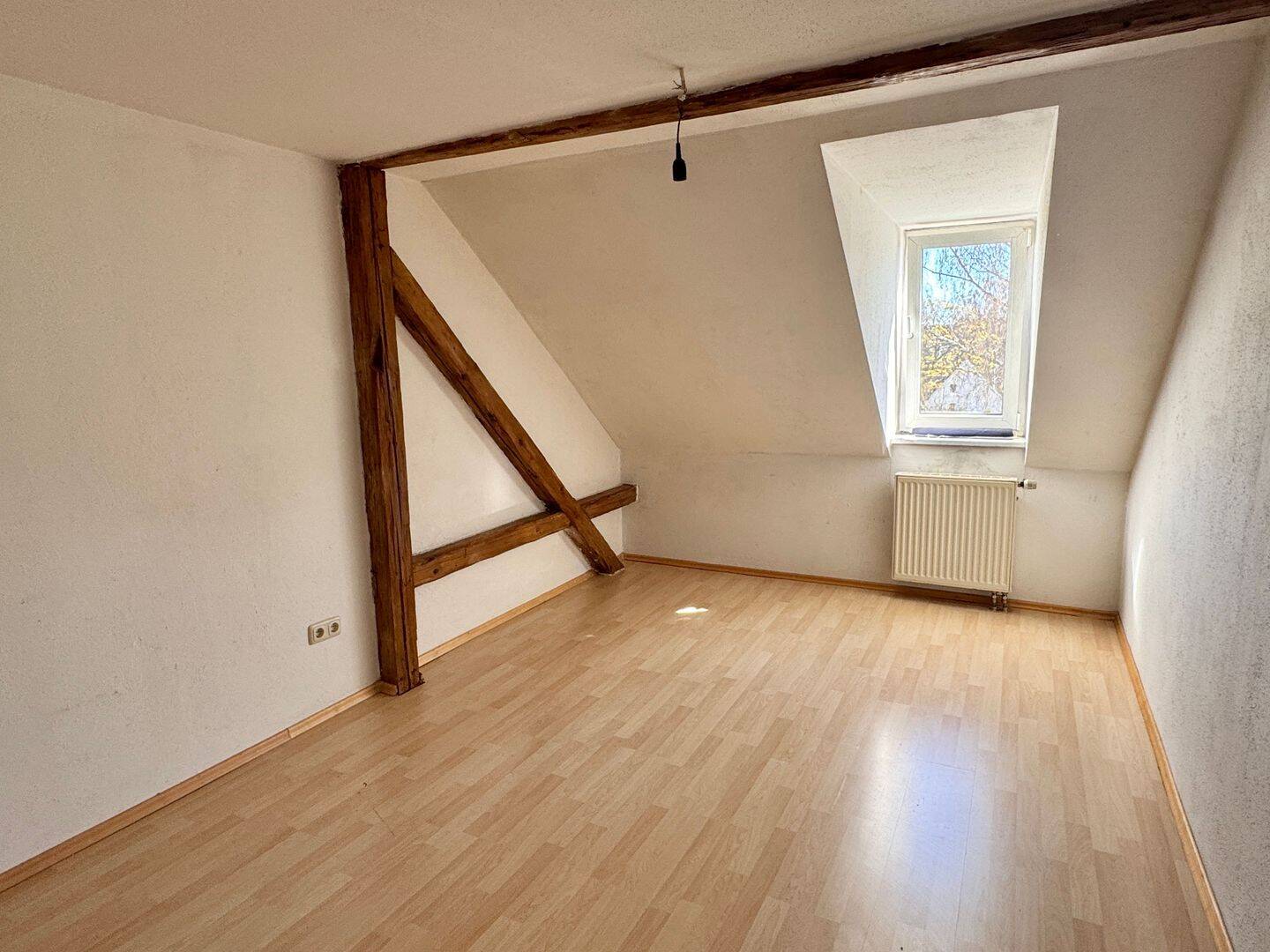 Solides Mehrfamilienhaus mit Altbauflair und Entwicklungspotenzial – Freiberg – Vorschaubild 6