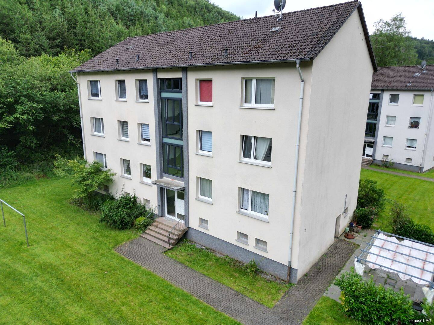 SHG+++ Kernsanierte Wohnung in ruhiger idyllischer Lage
