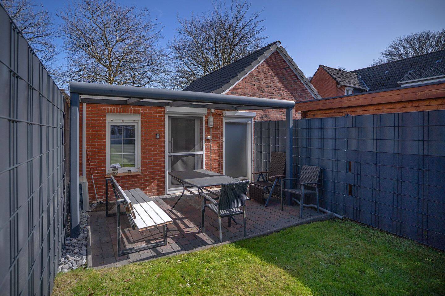 Modernisiertes Zweifamilienhaus mit ausgebauter Garage – Norden – Vorschaubild 7