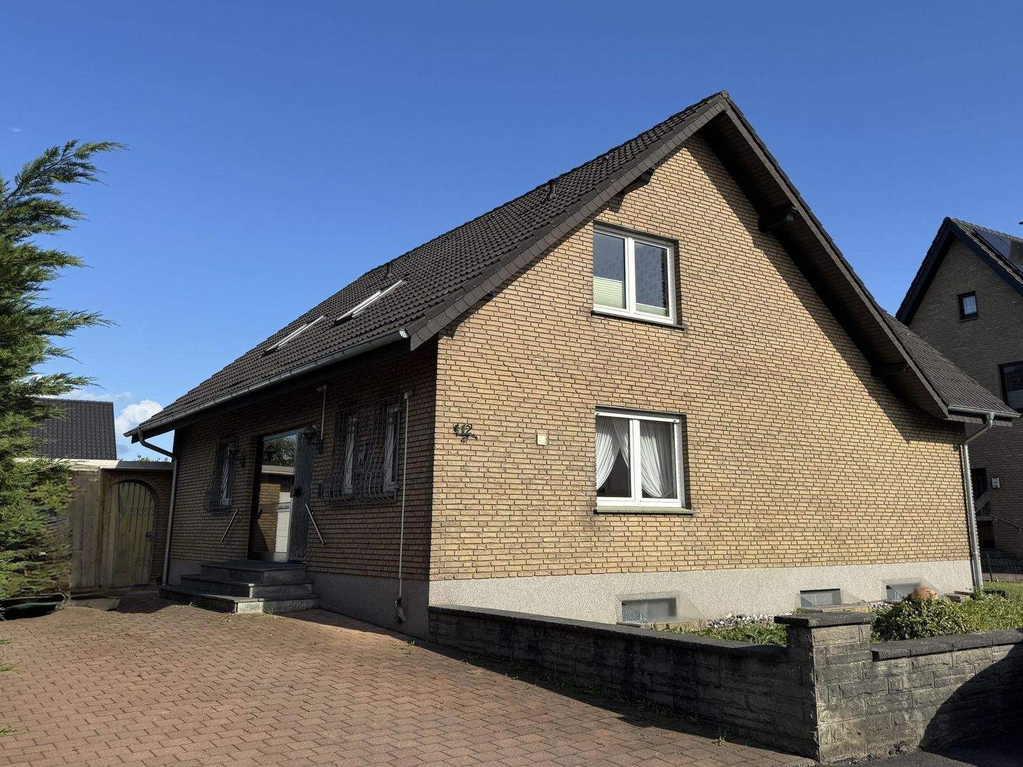 Wohnhaus mit handwerklichem Potenzial in Kirchlengern, Sackgassenlage in Zentrumnähe – Kirchlengern – Vorschaubild 2