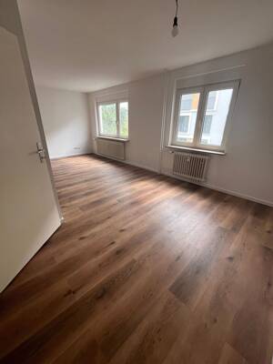 Moderne 2,5 Zimmer Wohnung mit kleinem Balkon – 90762 Fürth – Vorschaubild 2