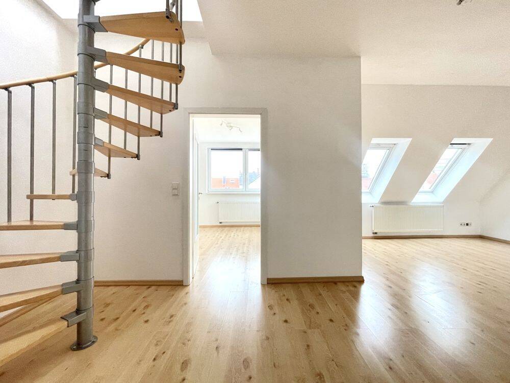 Modernes Wohnen über den Dächern der Oststadt - stilvolle Maisonette mit besonderem Charme! – Hannover – Vorschaubild 3