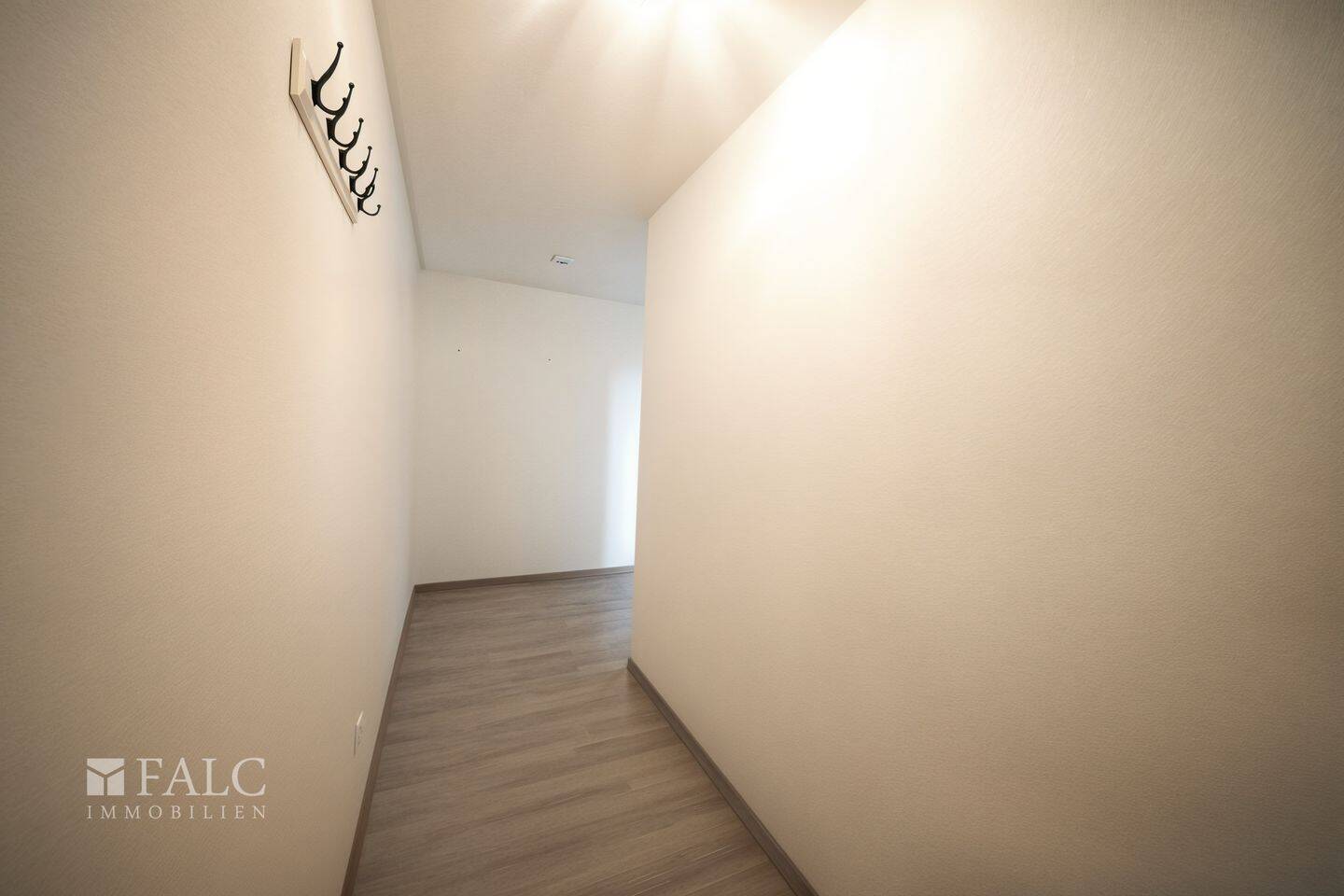 3-Zimmer-Wohnung mit Balkon - ideale Basis für Ihre Wohnideen – Hamburg – Vorschaubild 8