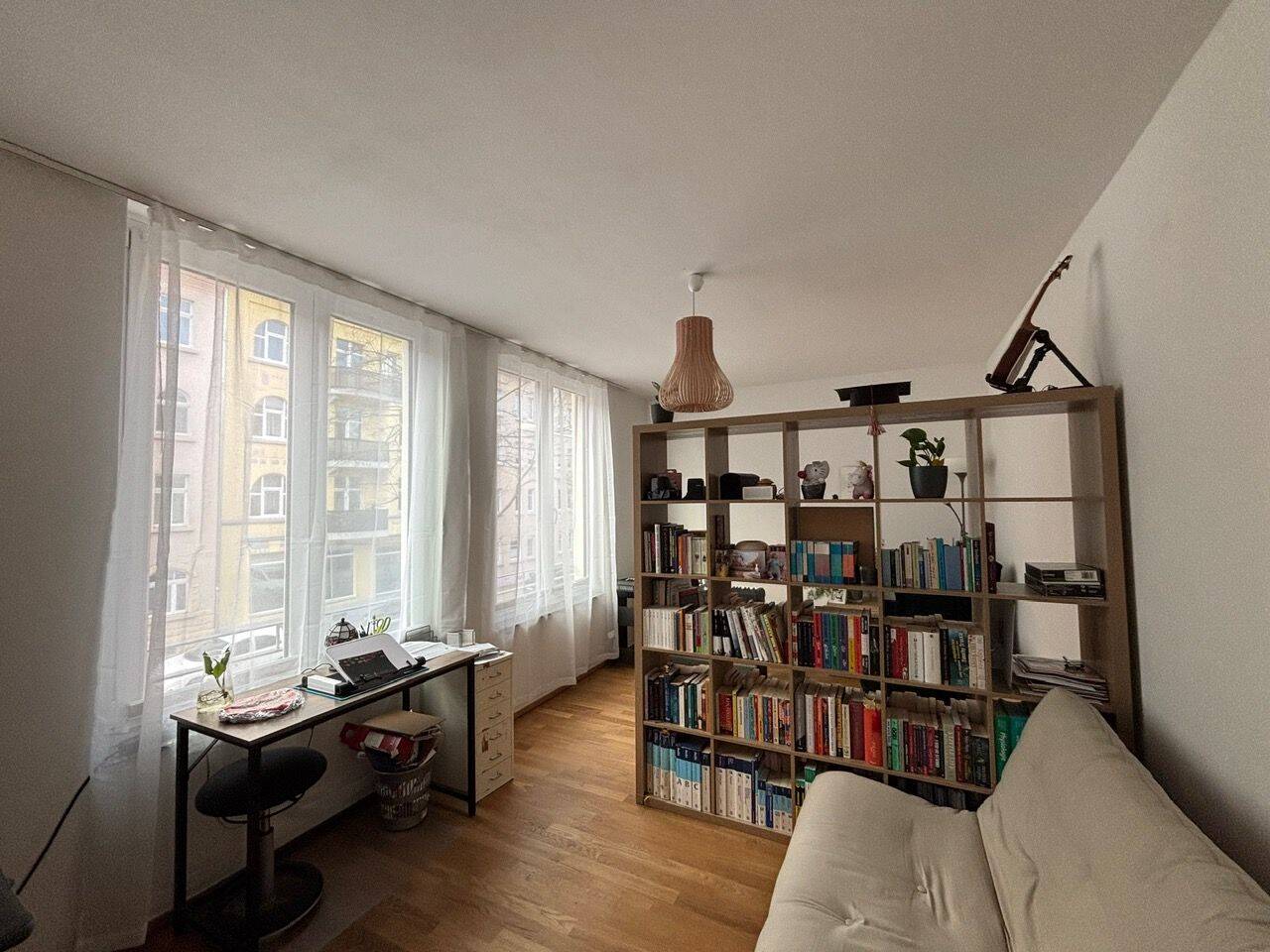 Exklusive 3-Zimmer-Wohnung mit Personenaufzug, Loggia, Tageslichtbad, barrierearm, Übernahme der Einbauküche – Erfurt – Vorschaubild 4