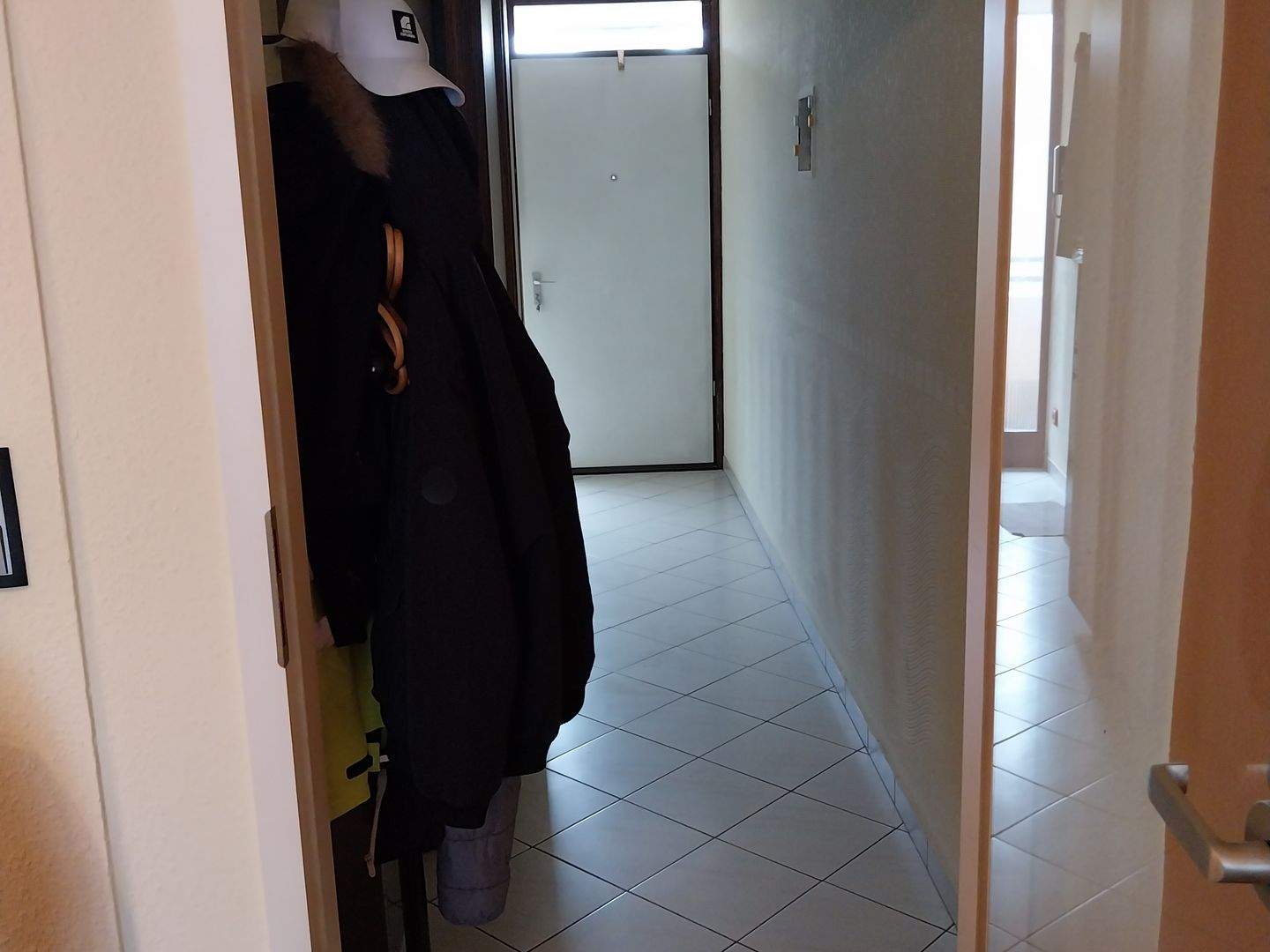 Freundliche, möblierte 2 Zimmer Wohnung mit Loggia in grüner Umgebung – Nürnberg – Vorschaubild 6