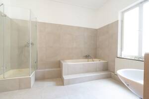 Charmante Jugendstilwohnung mit Balkon und Tageslichtbad - Urbanstraße – 70190 Stuttgart – Vorschaubild 2