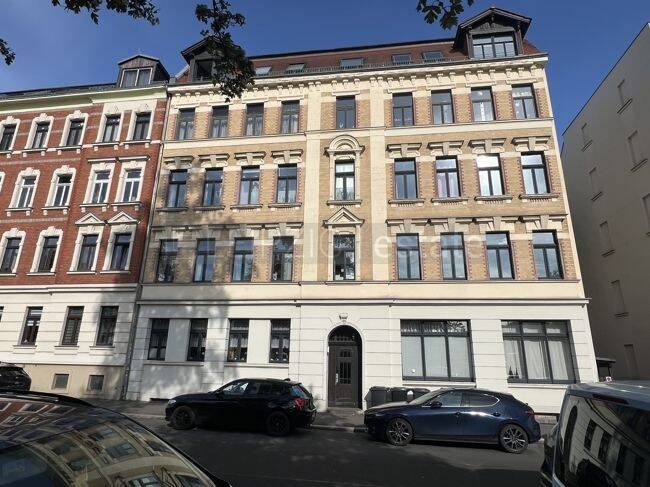 helle Altbauwohnung mit Balkon, org. hist. Dielen und Türen, gespachtelte Wände, JNKM 6.180,- Euro – Leipzig – Vorschaubild 2