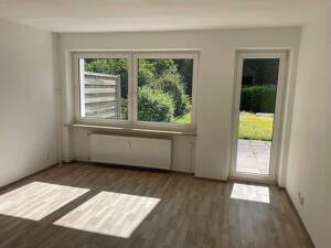 Freie 2 Zimmer Terrassenwohnung – 22043 Hamburg – Vorschaubild 2