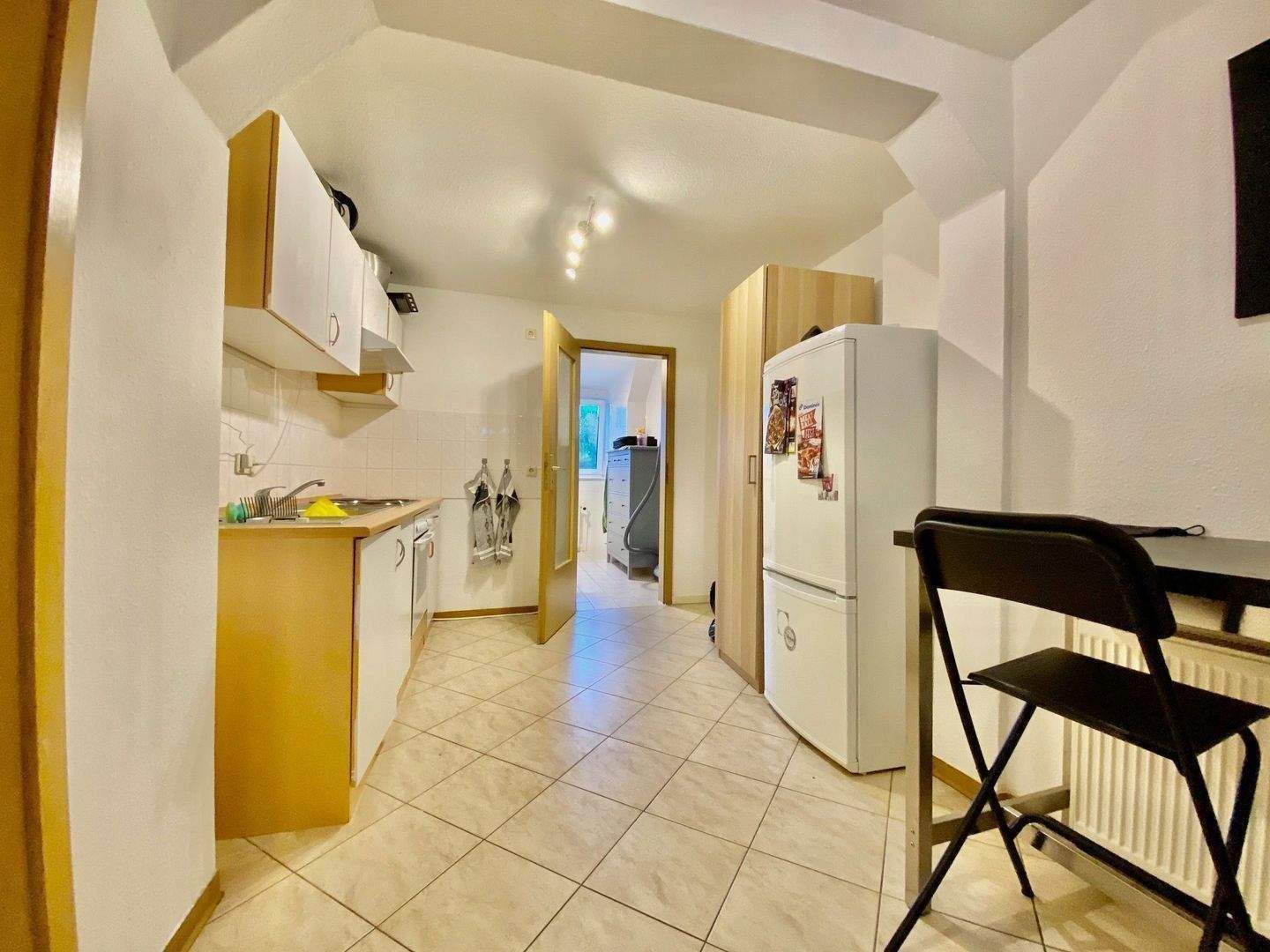 Einbauküche inklusive! Sanierte 3-Raum-Wohnung im Dachgeschoss – Erfurt – Vorschaubild 5