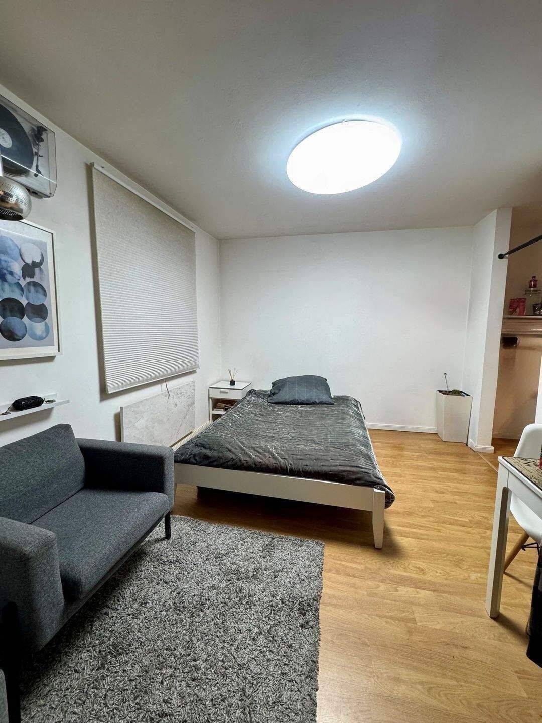 Charmante 1-Zimmer-Wohnung mit moderner Ausstattung und Einbauküche in Top-Lage – Nürnberg – Vorschaubild 3