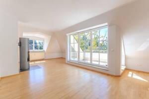 Eingebettet im Grünen - stilvolle 3-Zimmer-Dachgeschosswohnung mit Südterrasse – 81827 München – Vorschaubild 7