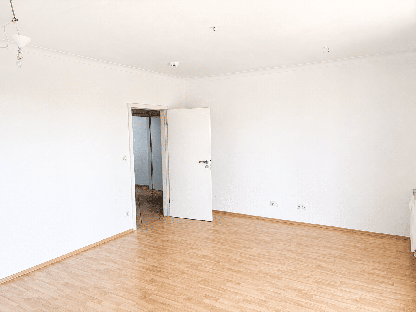 Dachgeschosswohnung (2 Zi.) mit großer Dachterrasse von privat – Hamburg – Vorschaubild 6