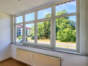 Bezugsfrei I Wintergarten I PKW Stellplatz – 4319 Leipzig – Vorschaubild 3