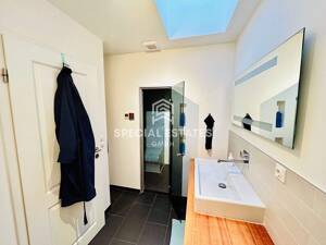 Traumhafte 2-Zimmerwohnung in Nienstedten mit direktem Elbblick und großer Terrasse! – 22609 Hamburg – Vorschaubild 6