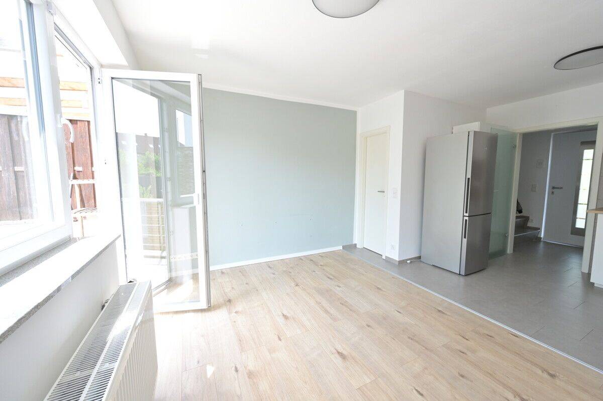 Sofort einziehen - Modernsiertes Reihenmittelhaus in Querum – Braunschweig – Vorschaubild 3
