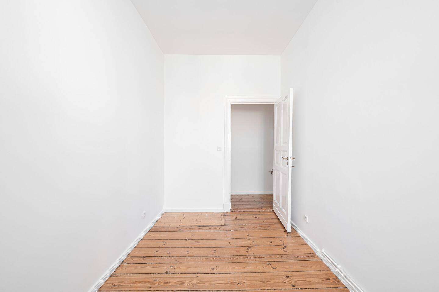 Bezugsfreie 2-Zimmer-Altbauwohnung mit Balkon in Berlin-Moabit - Nahe Spree & Ringbahn – Berlin – Vorschaubild 7