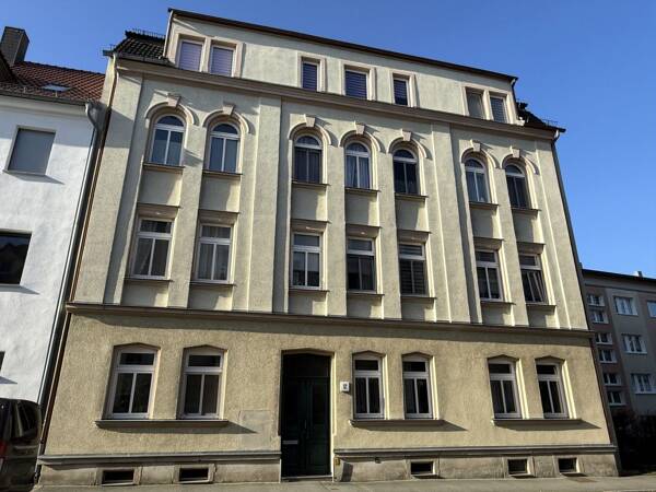 Haus in 01589 Riesa mit 676 m² kaufen
