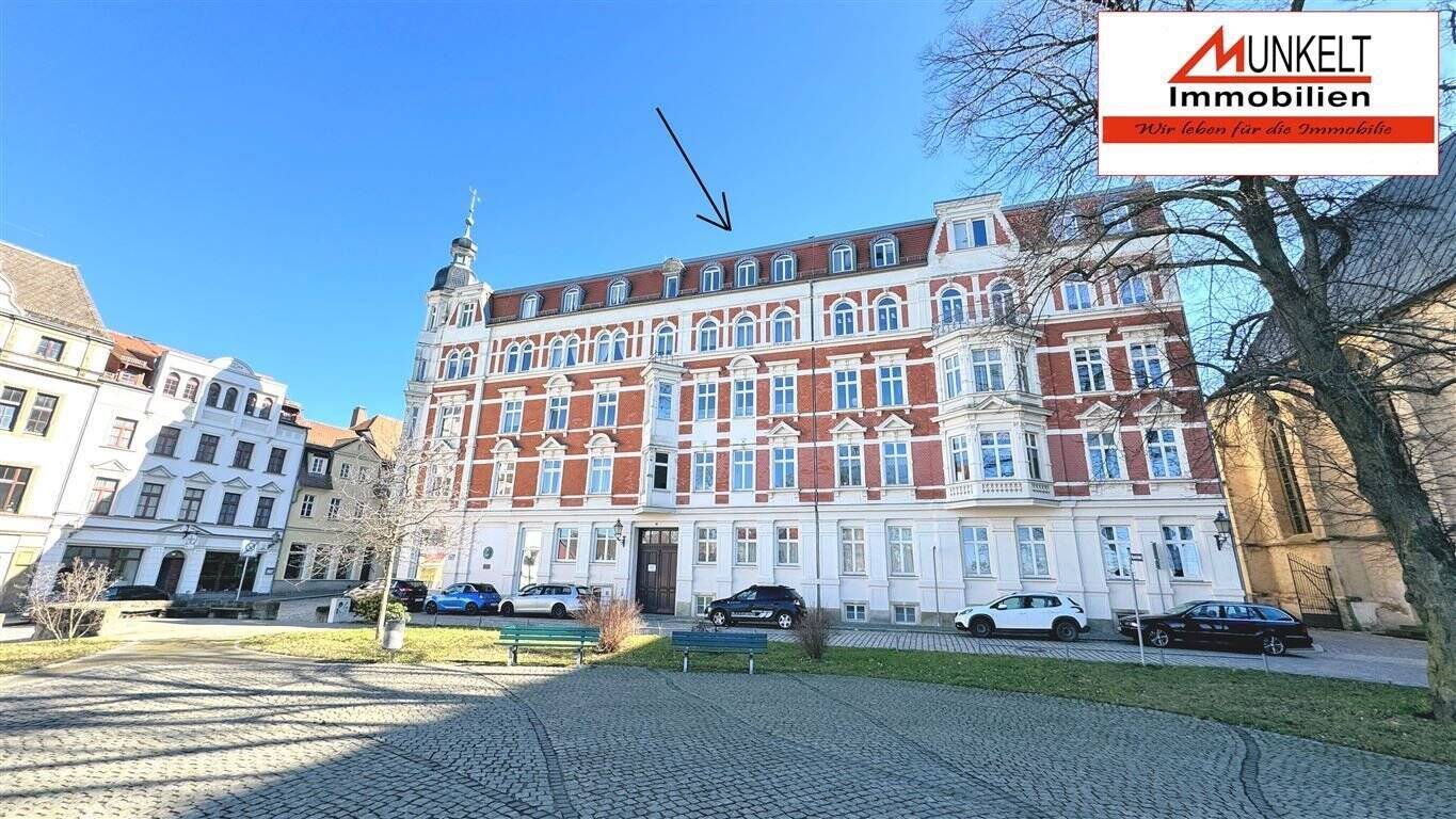 Barrierefreie Dachgeschosswohnung mit Fahrstuhl - Ideal für Senioren im Stadtzentrum