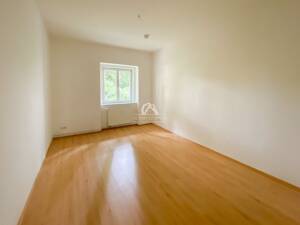 2 ZIMMER HOCHPARTERRE| PERFEKT GESCHNITTEN | GRÜNE OASE | PRENZLAUER BERG | PROVISIONSFREI | – 10407 Berlin – Vorschaubild 1