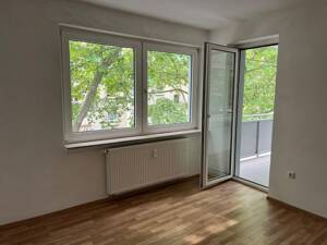 Sanierte Wohnung ab sofort bezugsfrei
