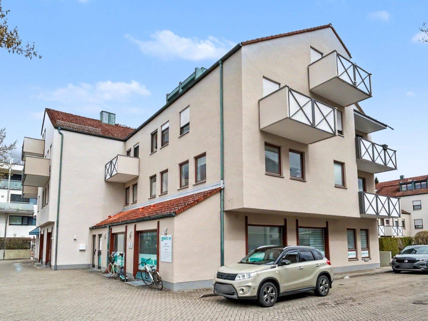 Vermietete 1-Zimmer-Etagenwohnung mit Aufzug und Stellplatz in Ingolstadt – Ingolstadt – Vorschaubild 2