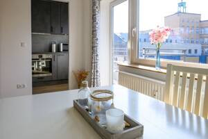 Moderne Wohnung in Alsternähe mit Balkon | Zentral und Blick ins Grüne – 22087 Hamburg – Vorschaubild 8