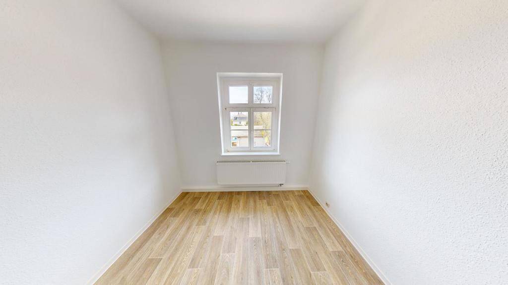 3-Raum-Erdgeschosswohnung in ruhiger Seitenstraße – Chemnitz – Vorschaubild 2