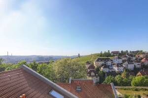 3-Zimmer-DG-Wohnung (103 m²) mit EBK, Klimaanlage, Terrasse, Garten und ebenerdigem Zugang