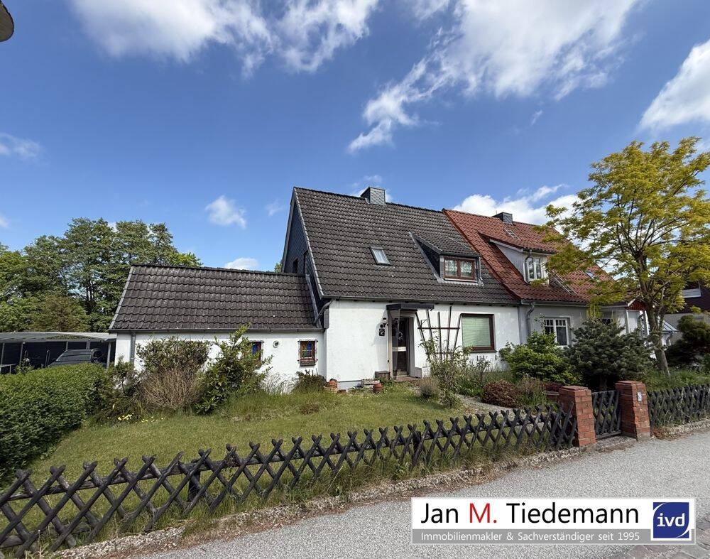 Lübeck Eichholz Nähe Wakenitz: Familien-DHH mit 5 Zimmern, 120 m² auf 820 m² Eigenland